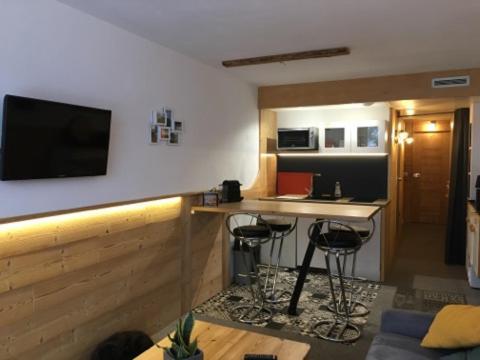 Cosy Les Arcs 1800 Apartment *